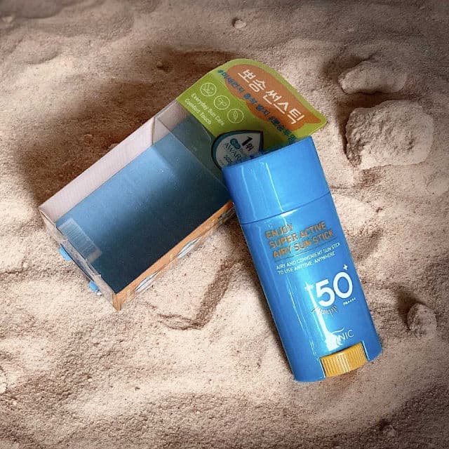 SCINIC Enjoy Super Active Airy Sun Stick 15g review photo by TanyaKbeauty