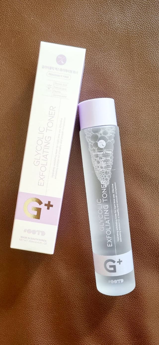 OOTD BEAUTY Glycolic Exfoliating Toner P.M review photo by ChoonKhee