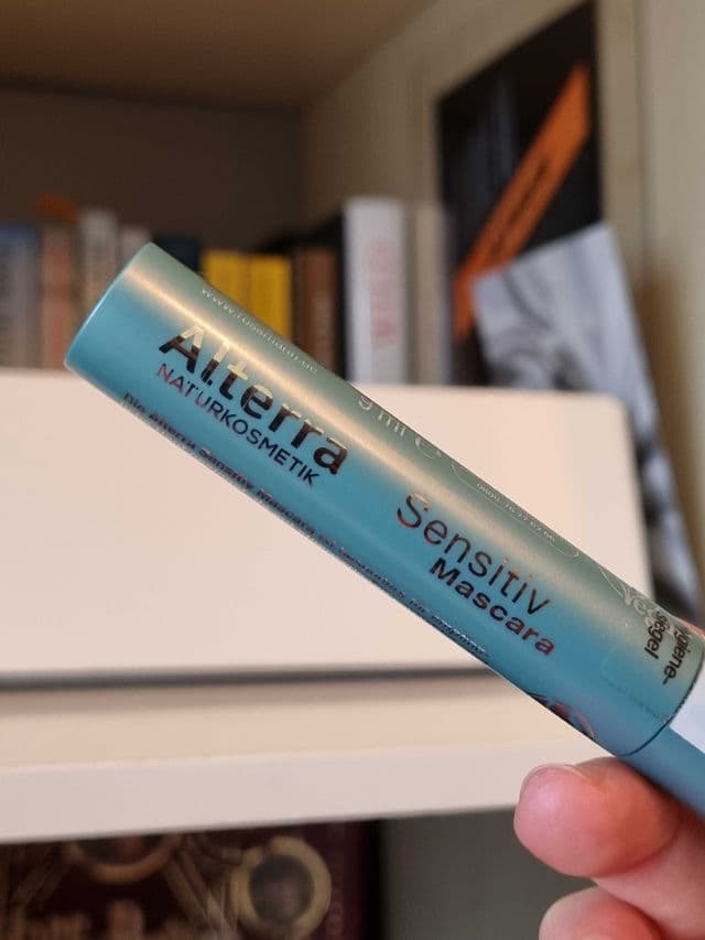 Alterra Sensitiv Mascara review photo by glowandsunshine