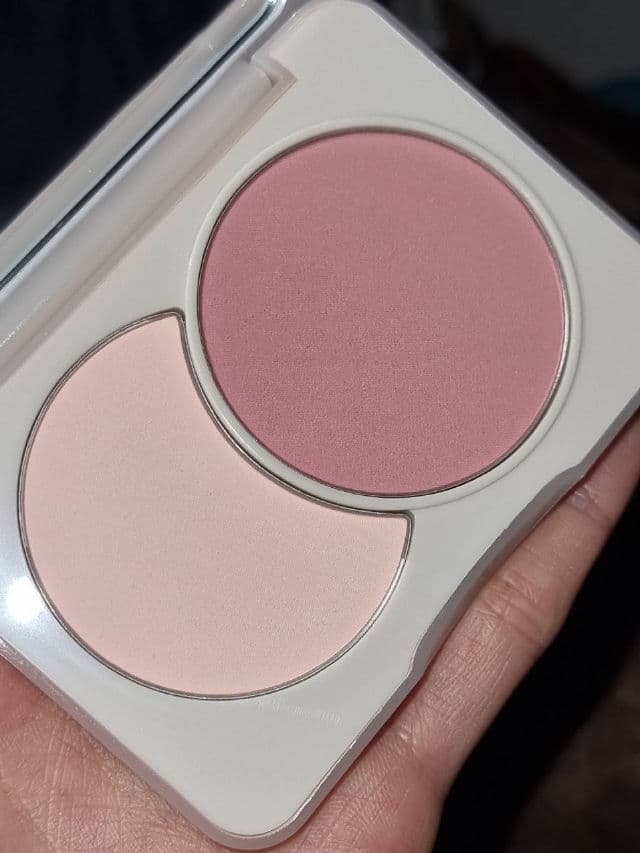 Judydoll Dual Color Combination Blush review photo by glowandsunshine