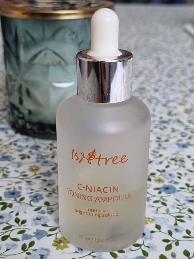 ISNTREE C-Niacin Toning Ampoule review photo by glowandsunshine