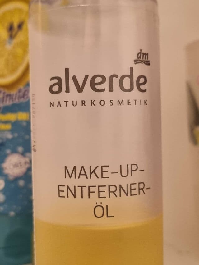 Alverde Naturkosmetik Make-Up-Entferneröl review photo by glowandsunshine
