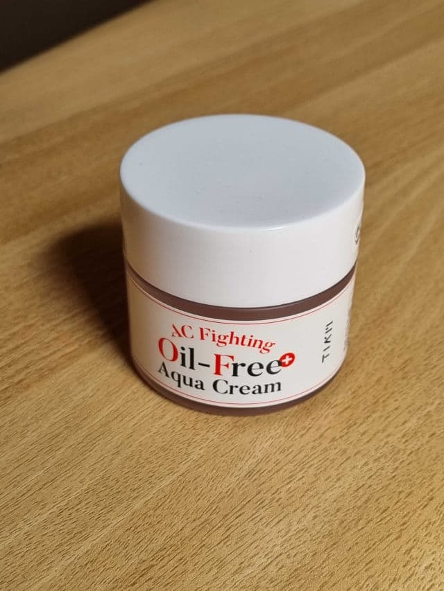 TIAM AC Fighting Oil-Free Aqua Cream review photo by glowandsunshine