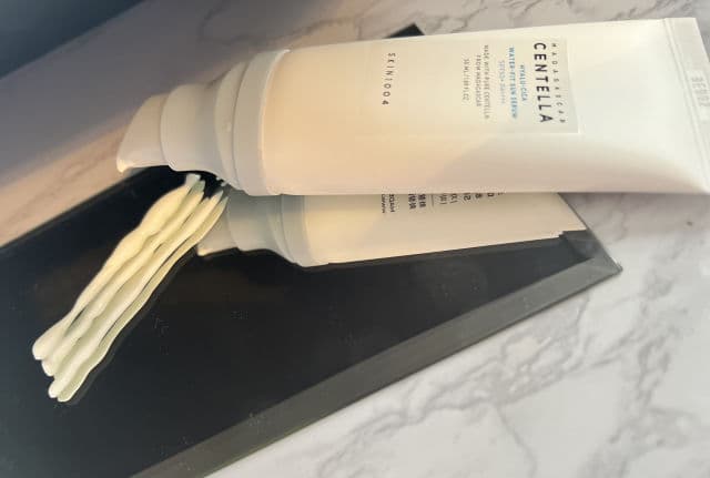 SKIN1004 Madagascar Centella Hyalu-Cica Water-Fit Sun Serum SPF50+ PA++++ review photo by tnfriendrenee