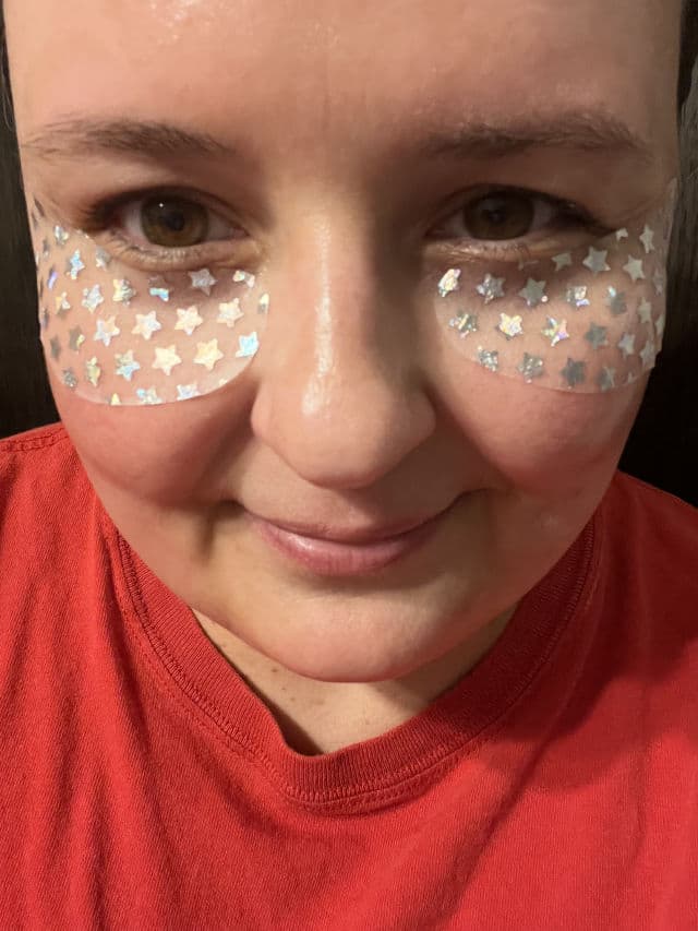 Bliss Eye Got This Holographic Eye Masks review photo by tnfriendrenee