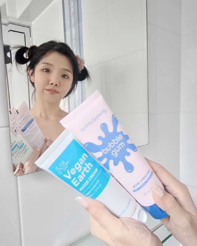 Audrey & Young Hi Vegan Earth Water Cream review photo by Jenxel