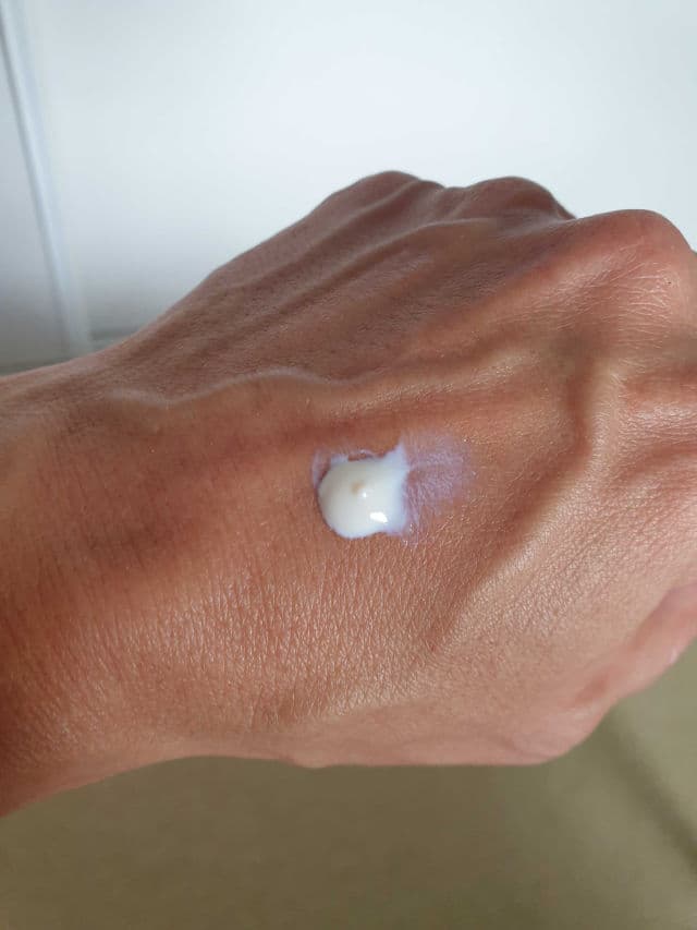 Natio Clear Zinc Mineral Sunscreen SPF 50 review photo by MsK