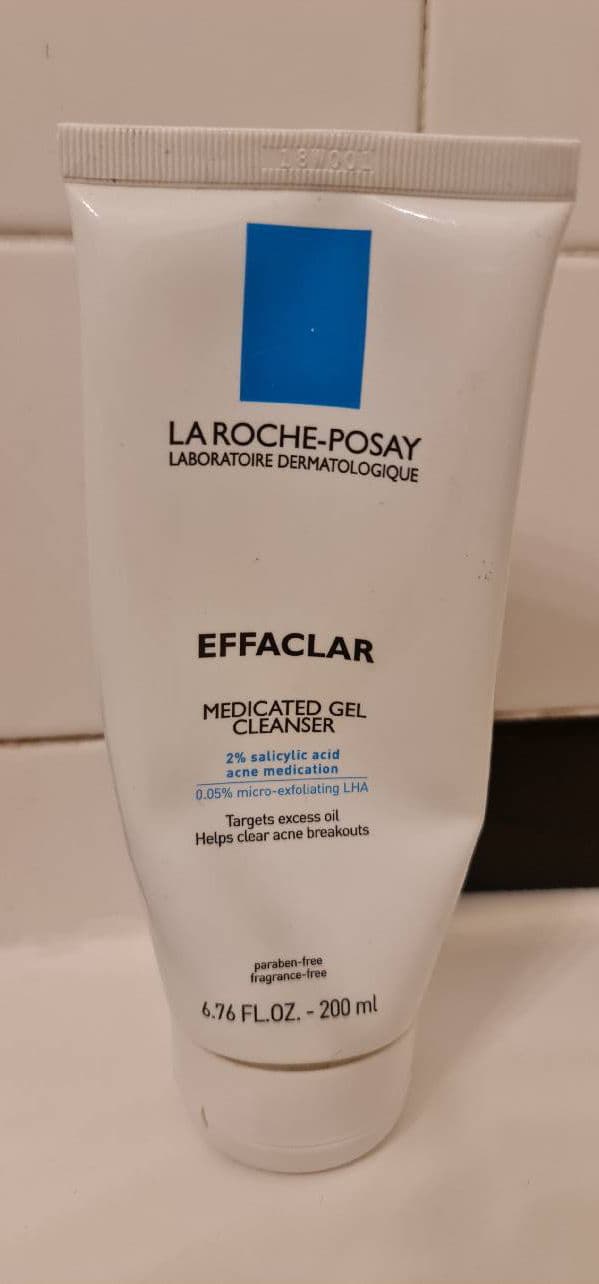 La Roche-Posay Effaclar Medicated Gel Face Cleanser review photo by Pickymermaid