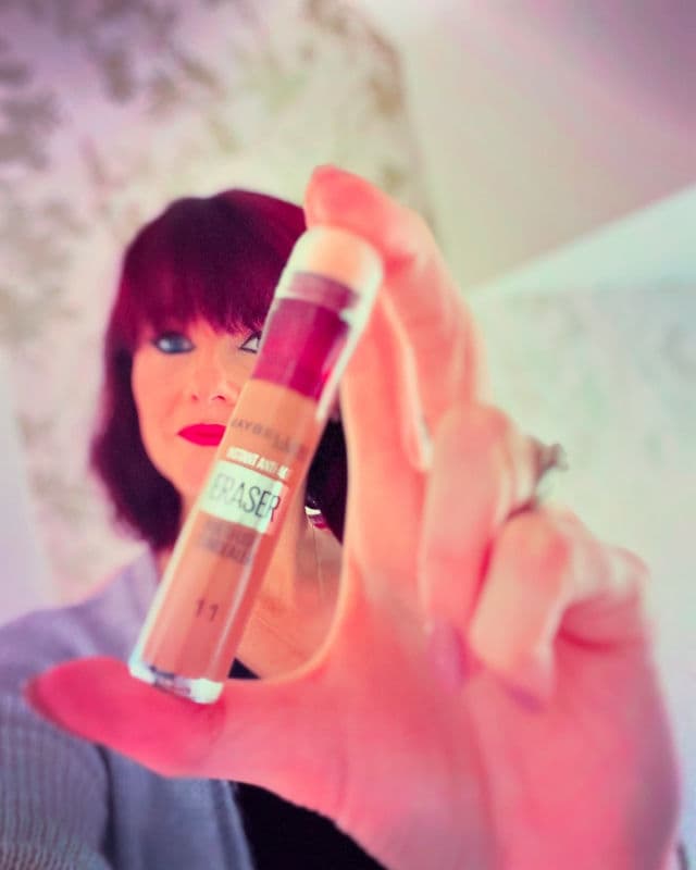 Maybelline Instant Age Rewind Eraser Multi-Use Concealer review photo by BellaBooBeauty