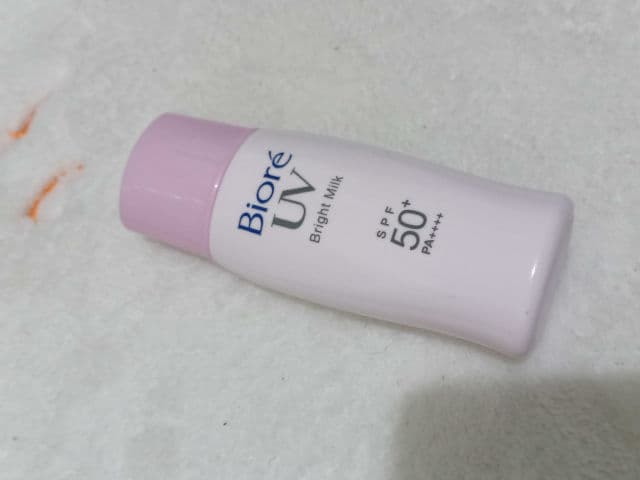 Biore UV Bright Milk SPF 50+ PA++++ review photo by Cameo