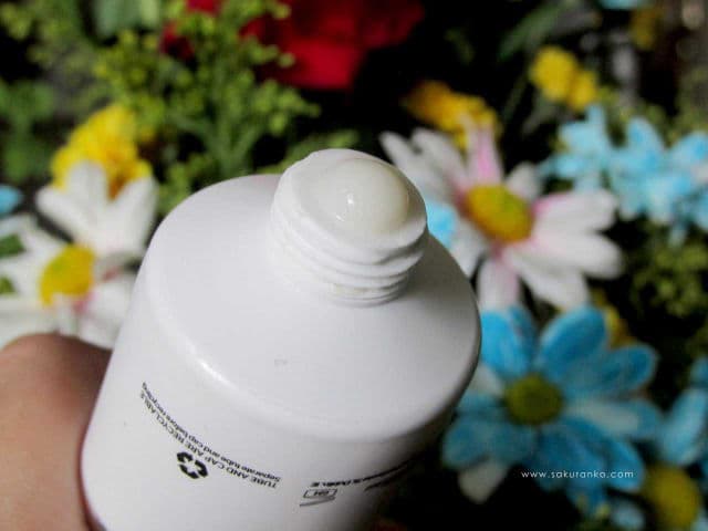 The Inkey List Vitamin B, C & E Moisturiser review photo by Sakuranko