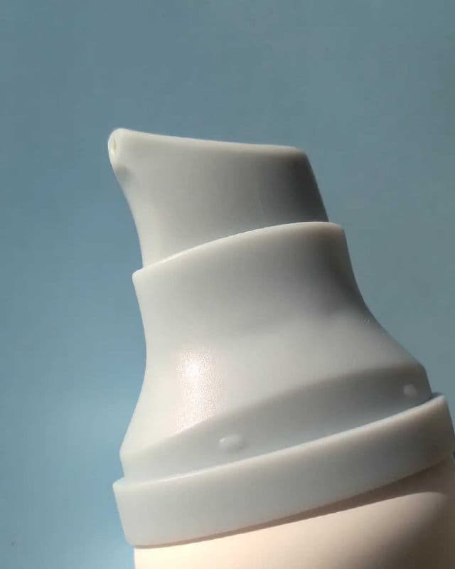 SKIN1004 Madagascar Centella Hyalu-Cica Water-Fit Sun Serum SPF50+ PA++++ review photo by Annafe600