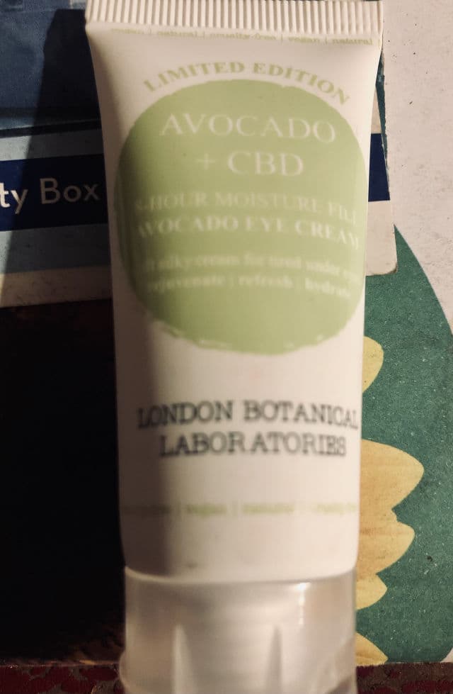 London Botanical Laboratories Avocado + CBD 8-Hour Moisture Fill Eye Cream review photo by lizharris180