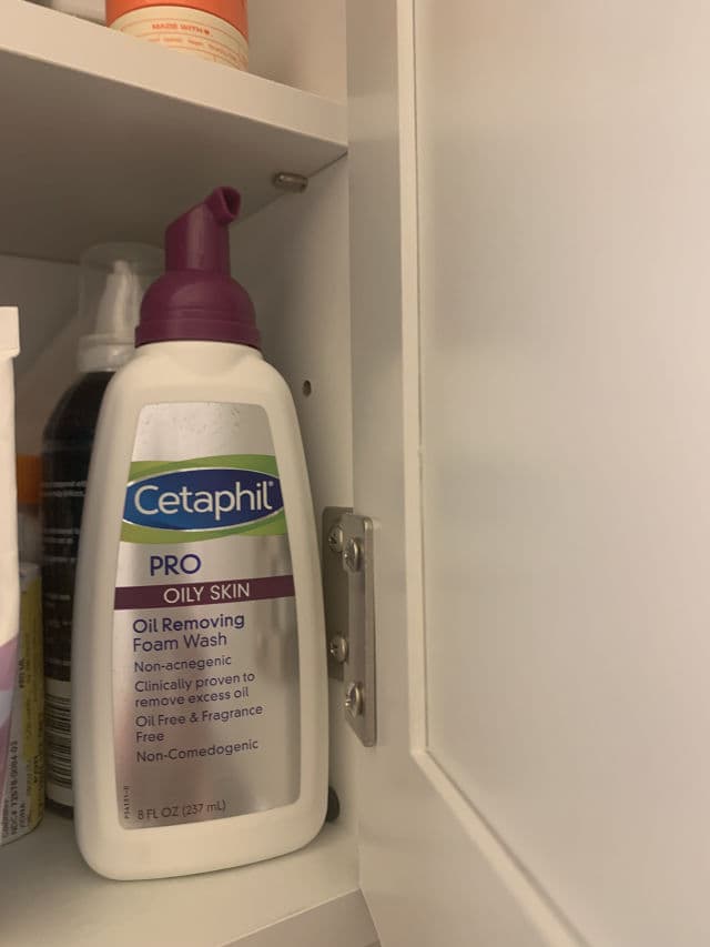 Cetaphil PRO Acne Prone Oil Control Foam Wash review photo by evietherese