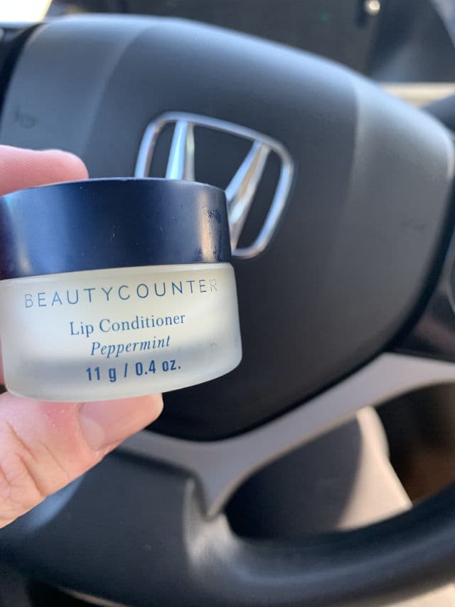Beautycounter Lip Conditioner in Calendula review photo by evietherese