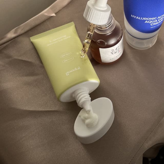 GOODAL Heartleaf Calming Sun Cream SPF50+ PA++++ review photo by Jb1