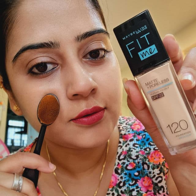 Maybelline Fit Me Matte + Poreless Foundation - Normal to Oily Foundation with Clay review photo by Prabh
