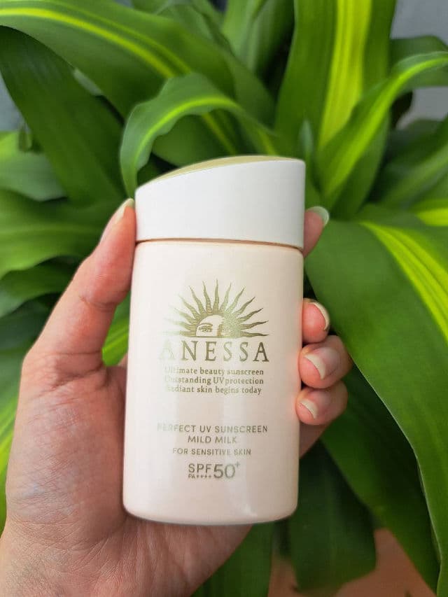 Anessa Perfect UV Mild Milk N SPF 50 review photo by HanYu12