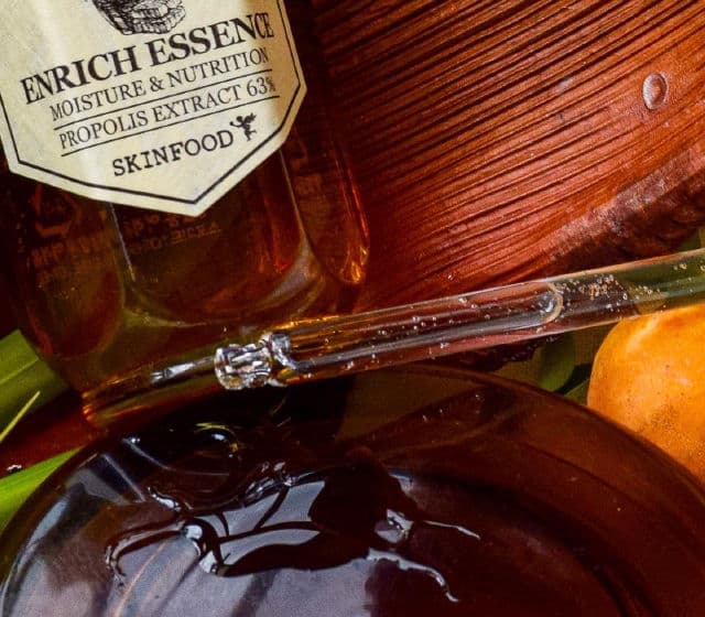 SKINFOOD Royal Honey Propolis Enrich Essence review photo by TDK