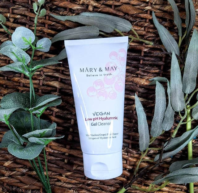 Mary&May Vegan Low pH Hyaluronic Gel Cleanser review photo by Producttester