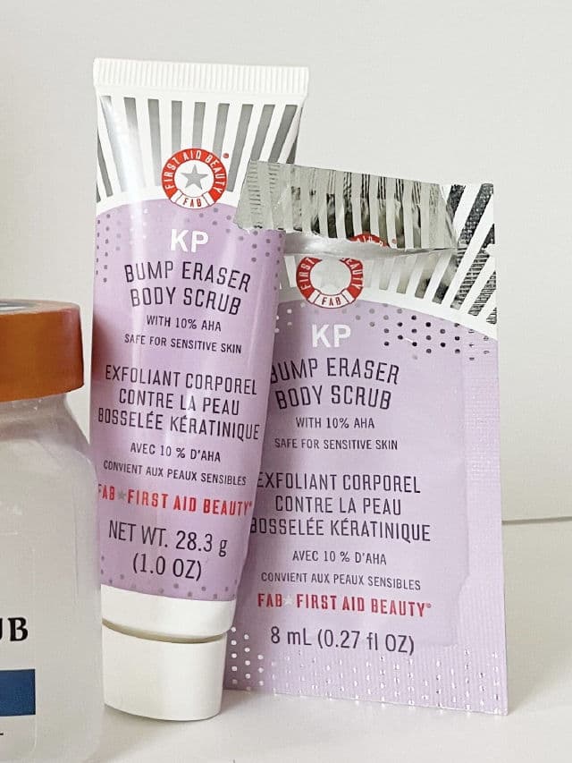 First Aid Beauty KP Bump Eraser Body Scrub review photo by VeronicaReviews