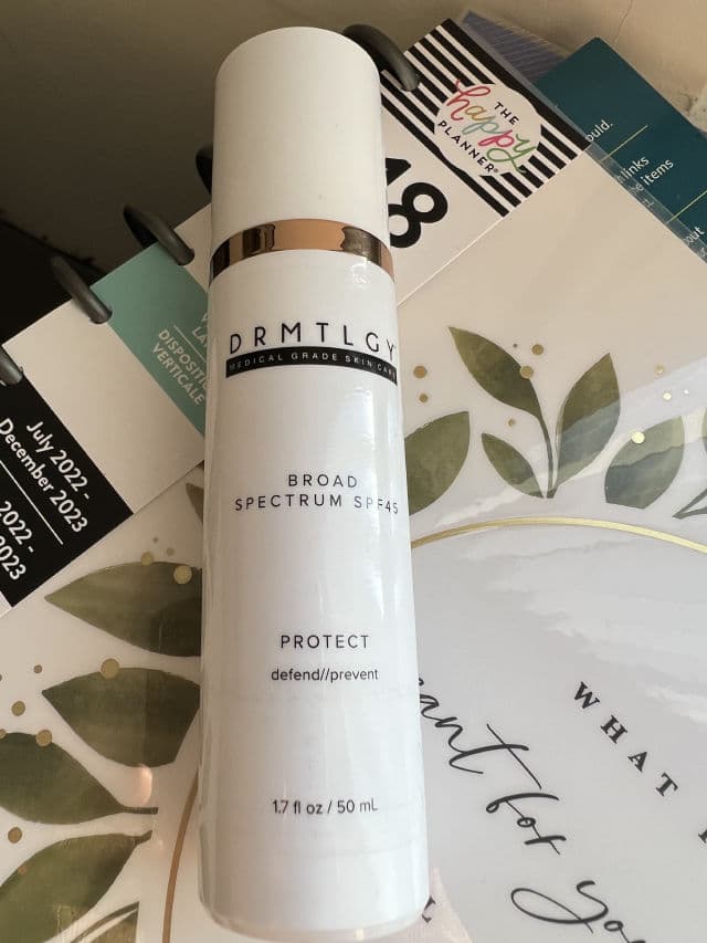 DRMTLGY Broad Spectrum SPF 45 - Protect defend/prevent review photo by smoocheslips