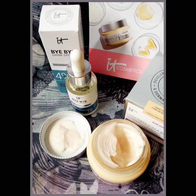 It Cosmetics Confidence In A Cream Anti-Aging Moisturizer review photo by staceymeows