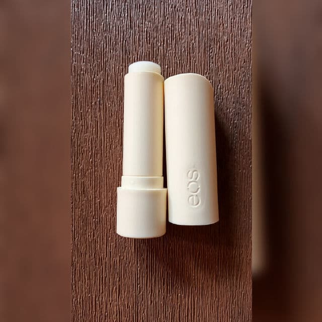 Eos Organic Stick Lip Balm Vanilla Bean review photo by staceymeows