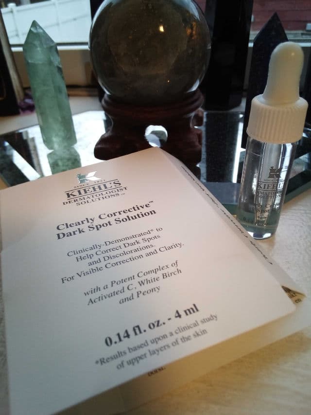 Kiehl's Clearly Corrective Dark Spot Solution review photo by staceymeows