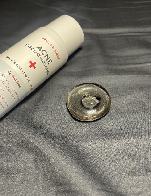 Peach Slices Acne Exfoliating Toner review photo by CaitlynF