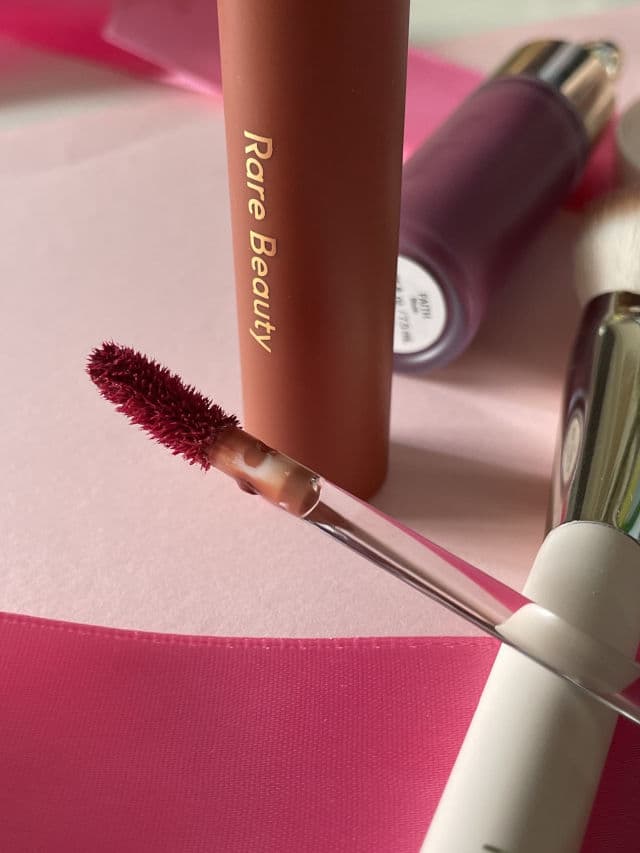 Rare Beauty Soft Pinch Tinted Lip Oil - Honesty review photo by sugarvogue