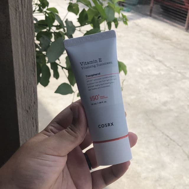 Vitamin E Vitalizing Sunscreen SPF50+ product review