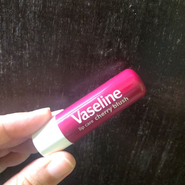 Vaseline Lip Therapy® Rosy Lips Stick review photo by Yssaaa