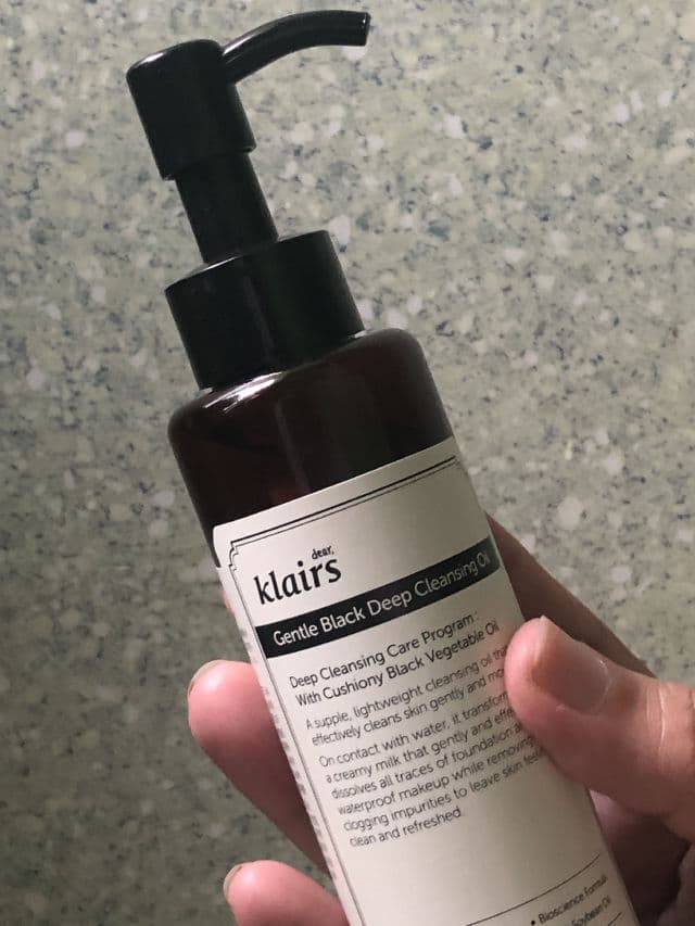 Dear, Klairs Gentle Black Deep Cleansing Oil review photo by Yssaaa