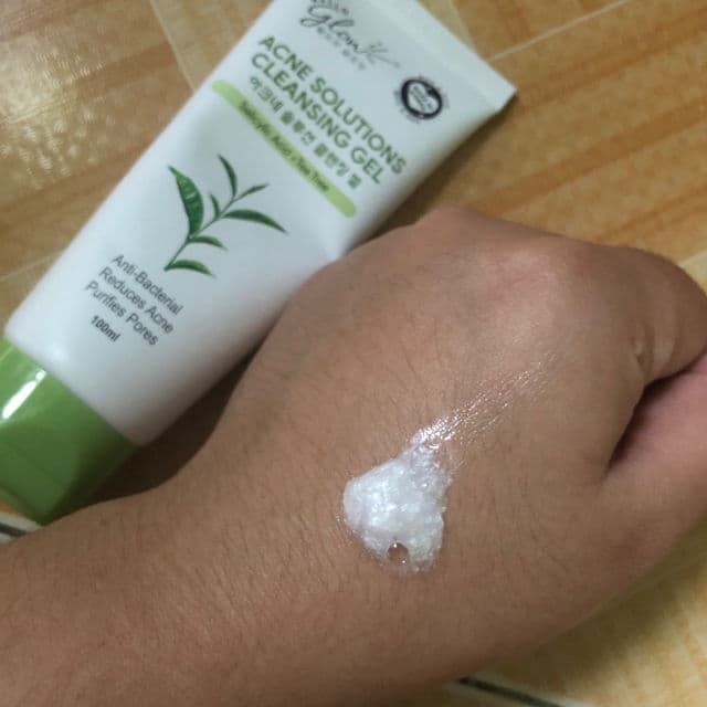Acne Solutions Cleansing Gel product review