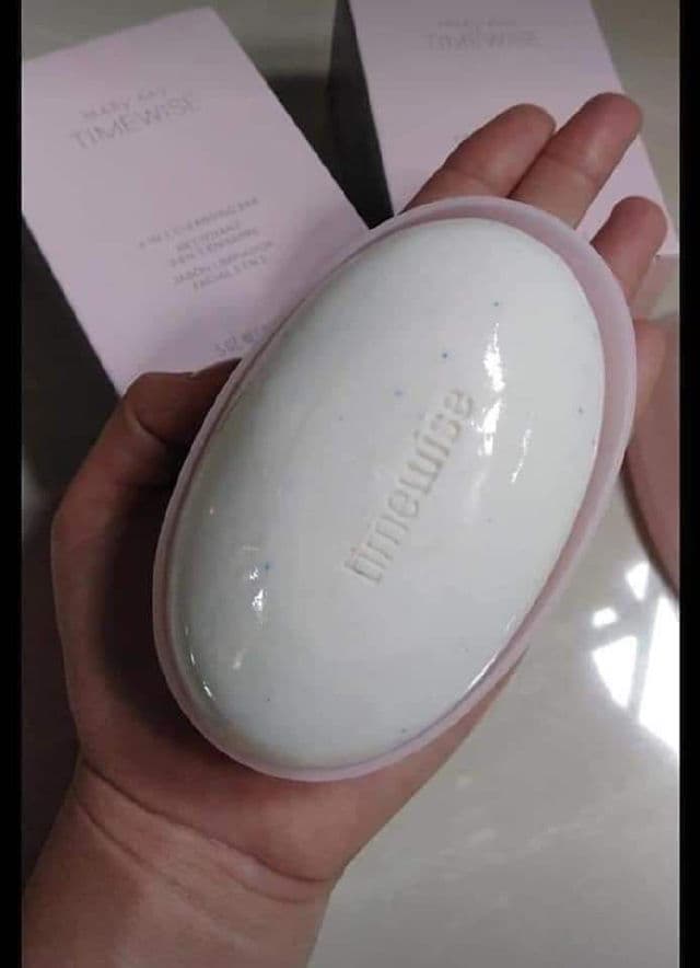 TimeWise 3-in-1 Cleansing Bar product review