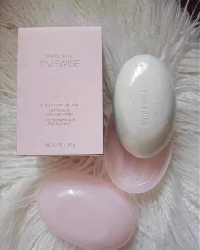 Mary Kay TimeWise 3-in-1 Cleansing Bar review photo by Yssaaa