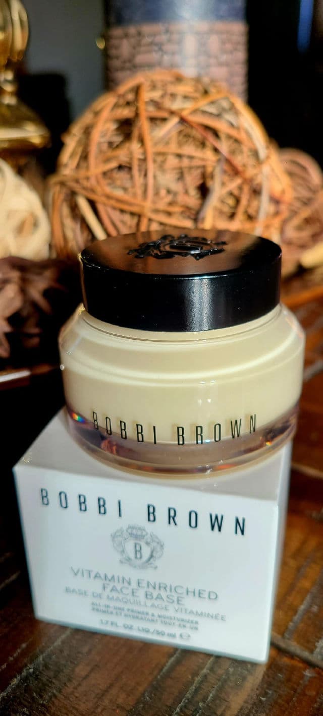 Bobbi Brown Vitamin Enriched Eye Base review photo by Armandokurumilla 