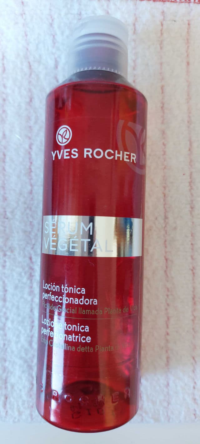 YVES ROCHER Serum Vegetal Perfecting Toning Lotion review photo by xokera81