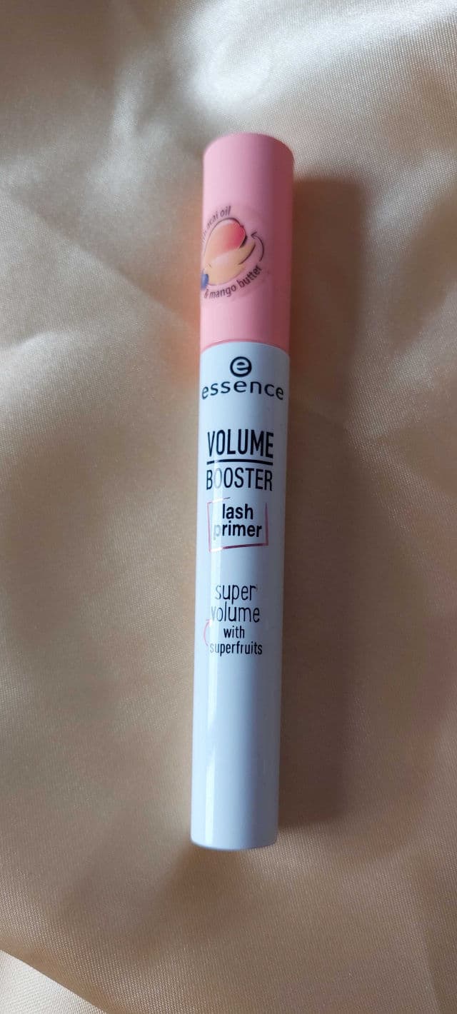 Essence Volume Booster Lash Primer review photo by xokera81