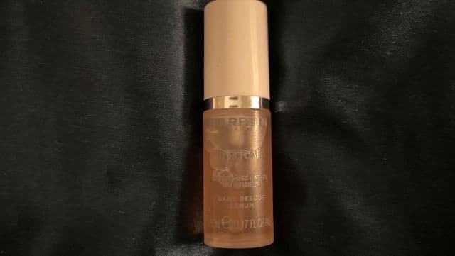 Darphin Intral Redness Relief Soothing Serum review photo by therealchelsea