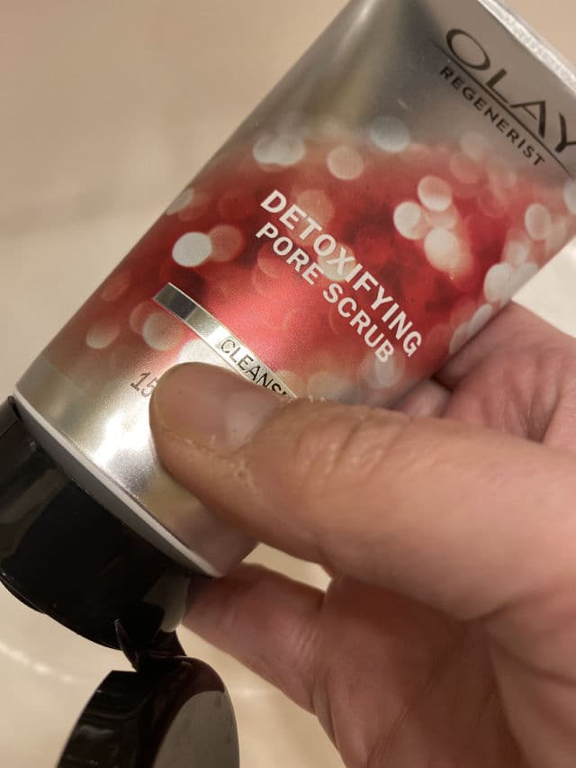 Olay Regenerist Detoxifying Pore Scrub review photo by BobCat04
