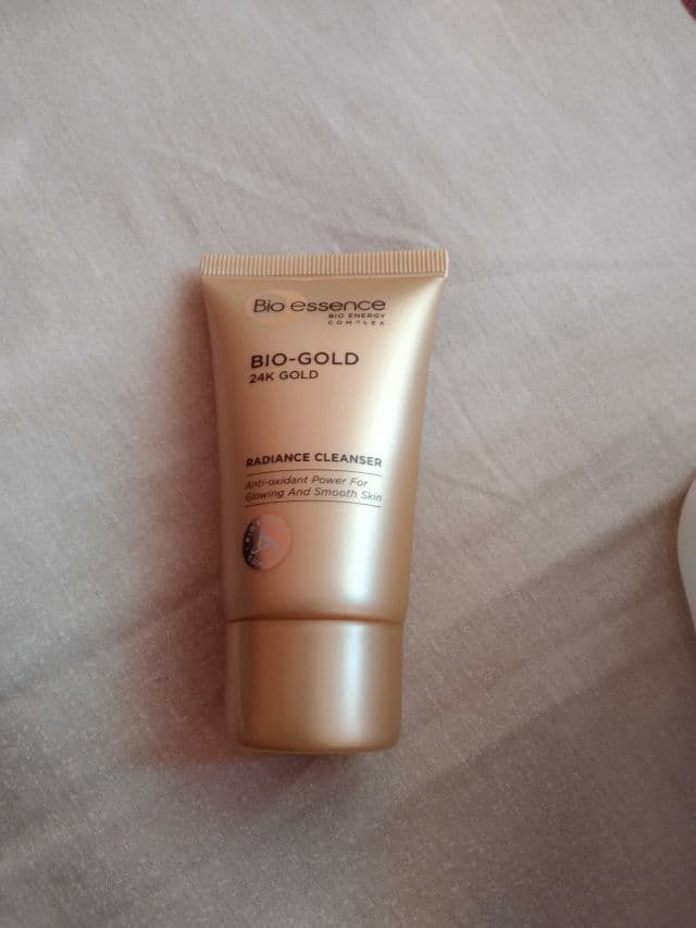 Bioessence Bio-Gold Radiance Cleanser review photo by ChloeSkinCare