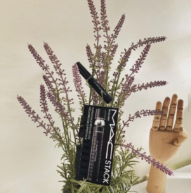 MAC Stack Mascara review photo by Jasminmmundo