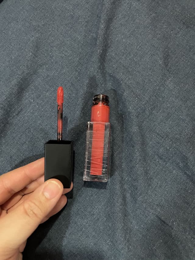 Maybelline Lip Cushion - Lips on Pulse review photo by Monicaaaaa
