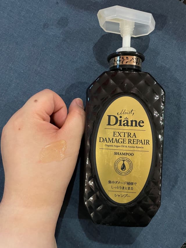 Moist Diane Extra Damage Repair Shampoo review photo by Monicaaaaa
