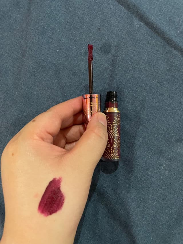MAC Powder Kiss Liquid Lipcolour review photo by Monicaaaaa