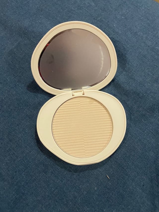 Sunnies Face Skin So Good The Powder review photo by Monicaaaaa