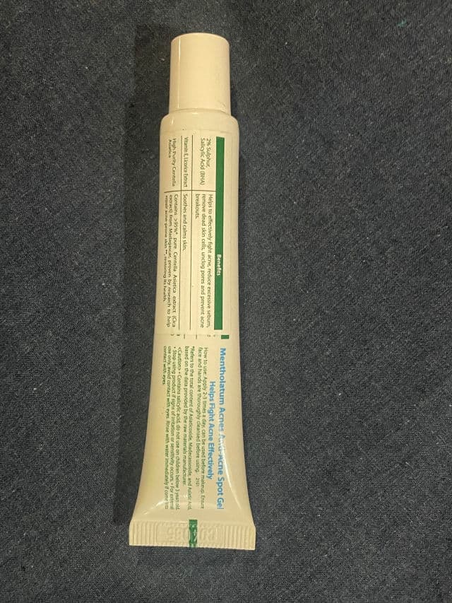 Mentholatum Acnes Anti-Acne Spot Gel review photo by Monicaaaaa