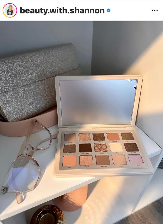 I've got my eye on you👁
Eyeshadow pallettes